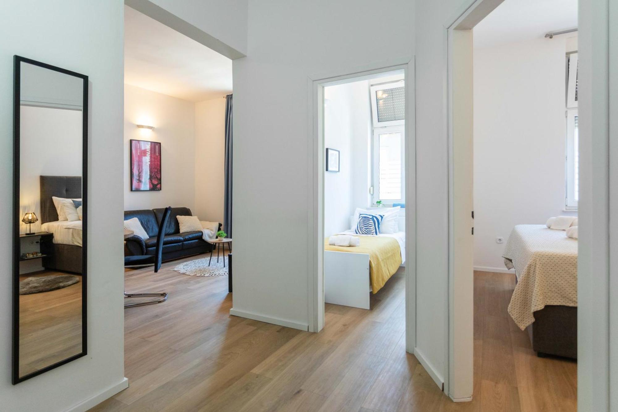 Design And Modern Apartments In Heart Of 자그레브 외부 사진
